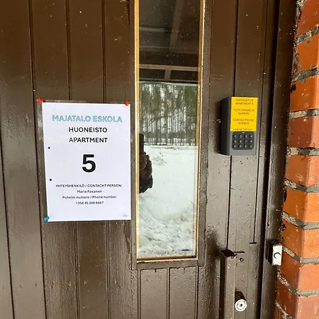 Huoneisto Majatalo Esko Eskola