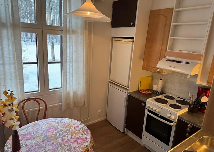 Majatalo Esko * Eskola